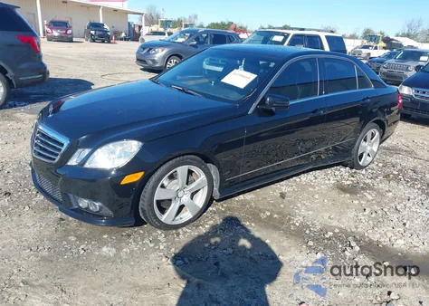 2010 Mercedes-Benz E 350 z USA, uszkodzony, nr VIN WDDHF5GB7AA131272